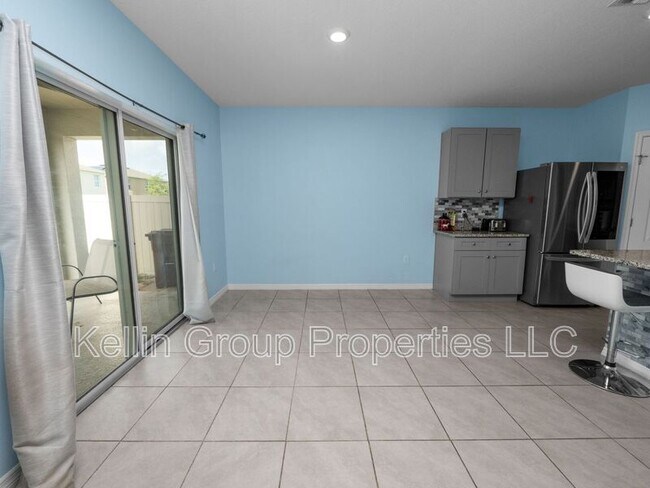 Building Photo - 972 Serchio St