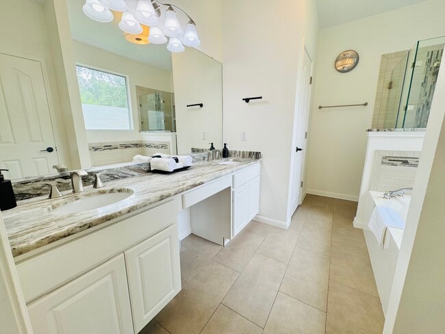 Building Photo - 1938 Mulligan Dr