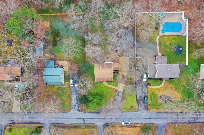 Building Photo - Serene Living in Chesterfield