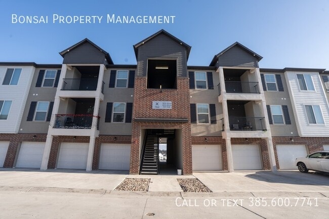 Building Photo - 762 Lang Ct