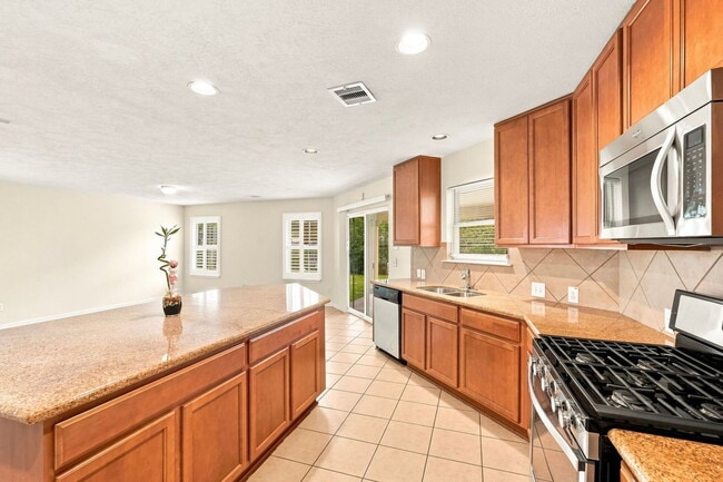 Building Photo - 12410 Skyview Star Ct
