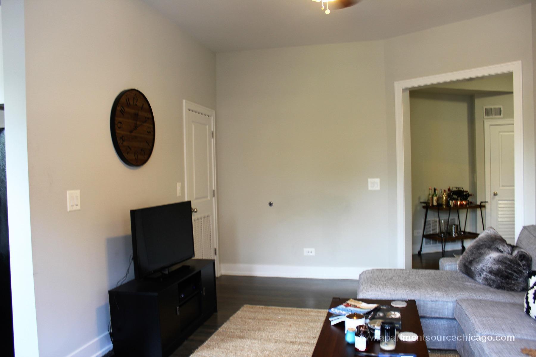 Building Photo - 873 W Lill Ave