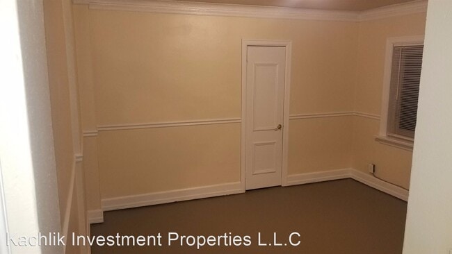 Building Photo - 1225 SW Alder St