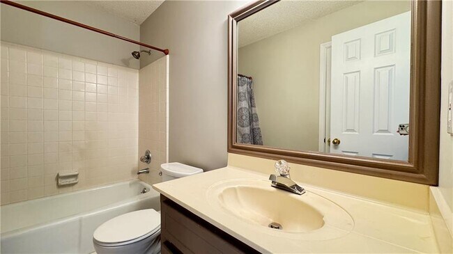 Building Photo - 177 Plantation Trce