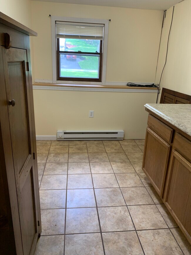 Building Photo - 7 Overlook Ave