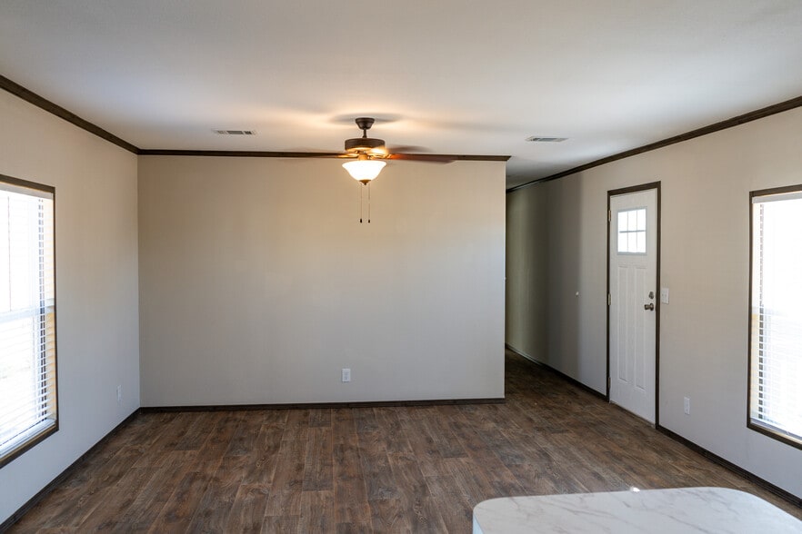 Building Photo - 134 Ponderosa Way