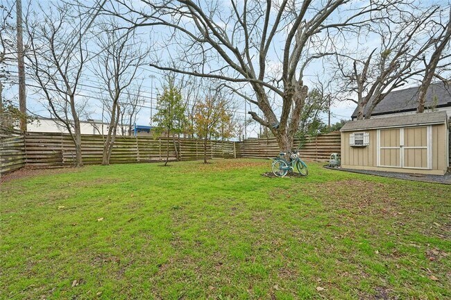 Building Photo - 507 Krebs Ln