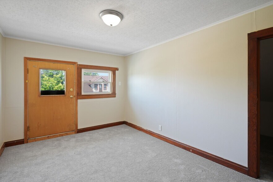 Bedroom - 1411 Goold St