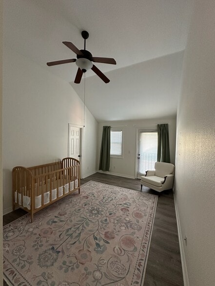 Building Photo - 571 N Rupple Rd