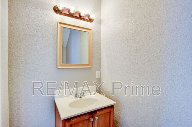 Building Photo - 2513 Masi St