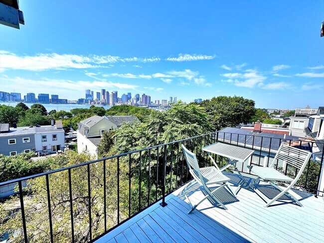 Primary Photo - 141 Webster St