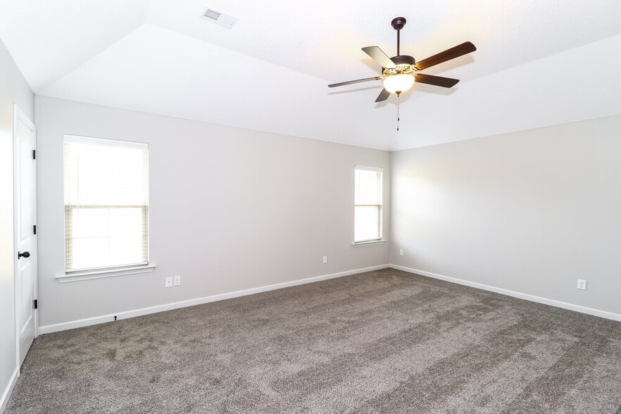 Building Photo - 1083 Carib Loop W