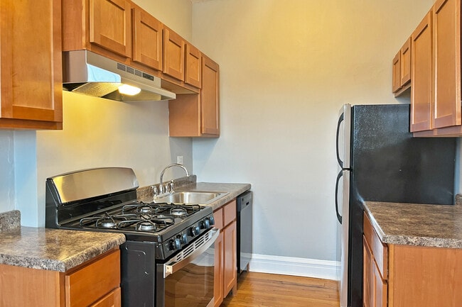 Primary Photo - 804 Harrison St.