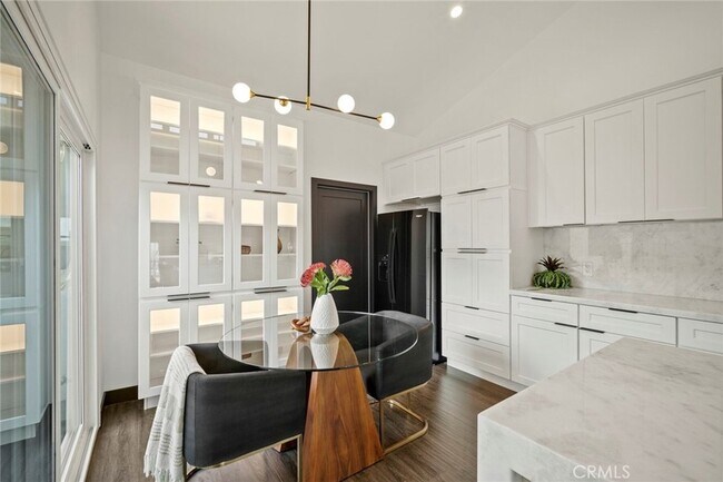 Building Photo - 23276 Atlantis Way