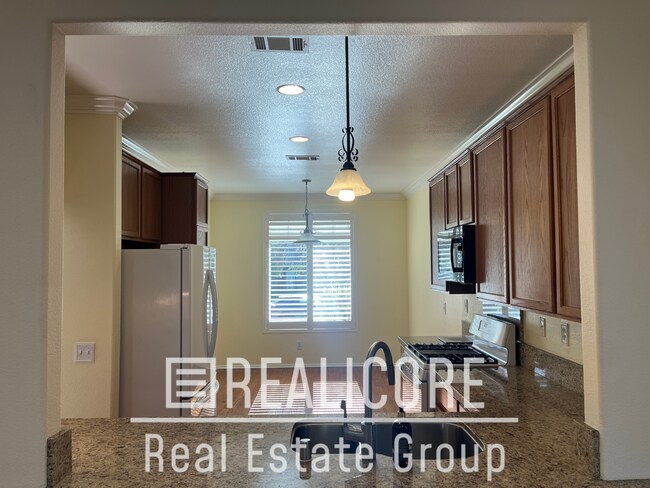 Building Photo - 11824 Greenbluff Way
