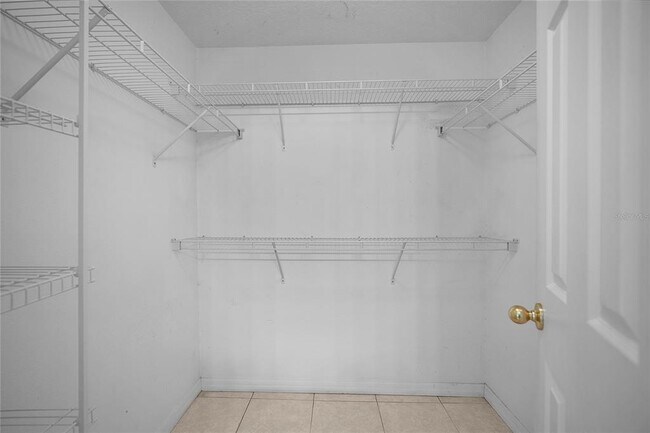 Building Photo - 265 Jocelyn Dr