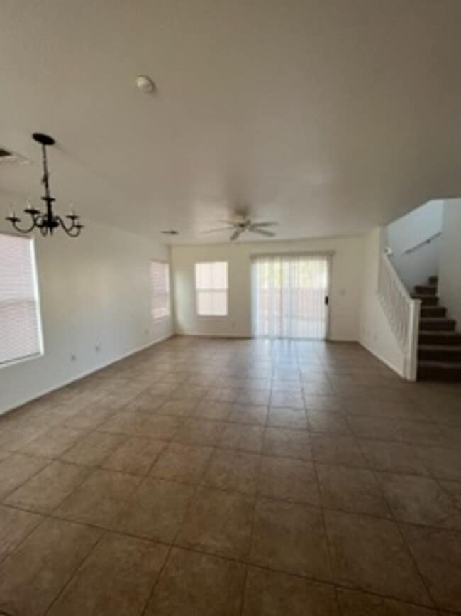 Building Photo - 1172 Paradise Desert Ave