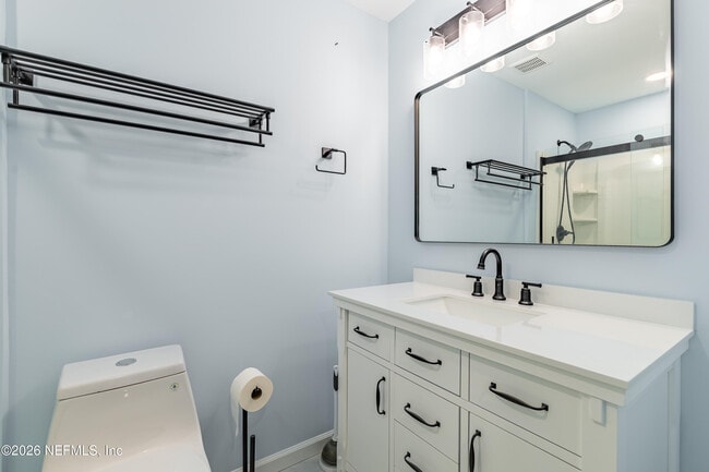 Building Photo - 8118 Baymeadows Cir E