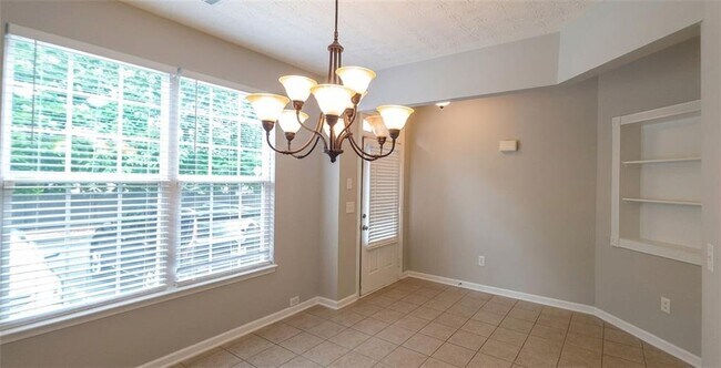 Building Photo - 1426 Penhurst Dr