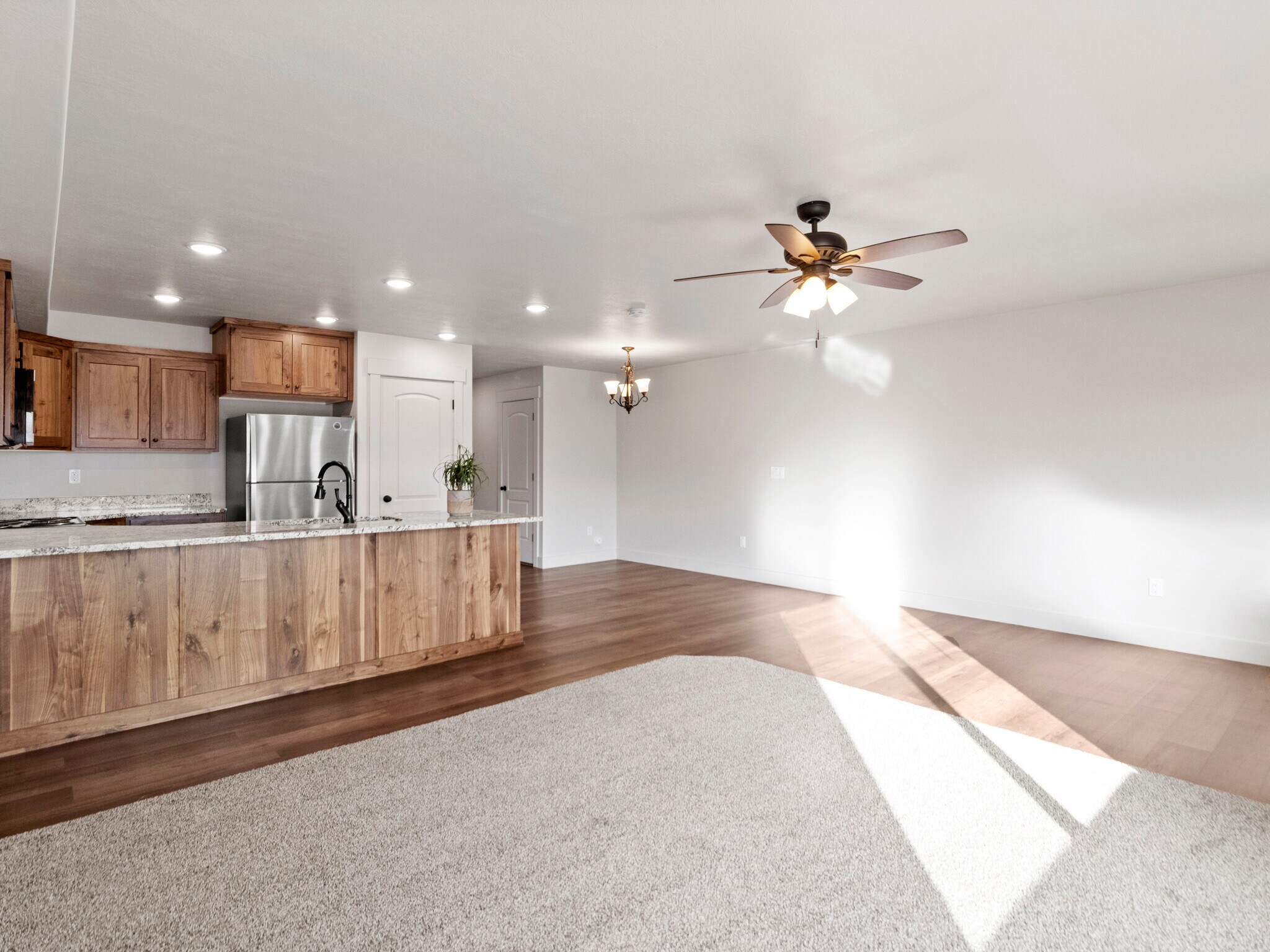 Building Photo - 38 S 480 W