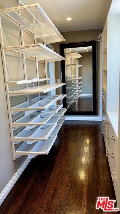 Building Photo - 6910 Los Tilos Rd