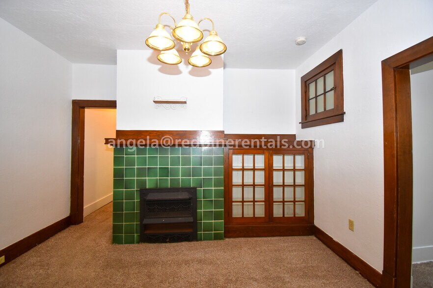 Building Photo - 1832 Crafton Blvd