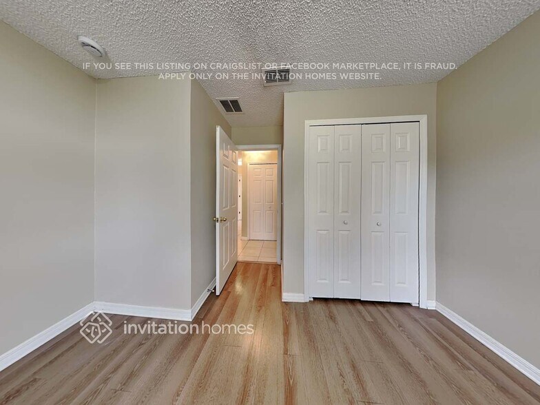 Building Photo - 1791 Oakgrove Ave