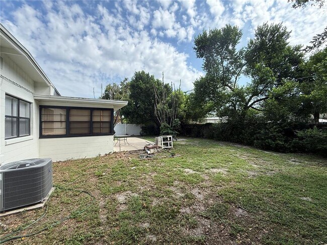 Building Photo - 524 N Lakemont Ave
