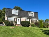 Building Photo - 448-450 Bartley