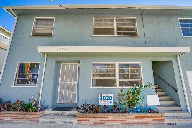 Building Photo - Beautiful Belmont Heights Studio for Rent!