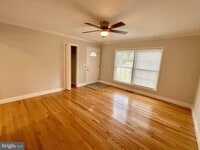 Building Photo - 3108 Waverly Dr