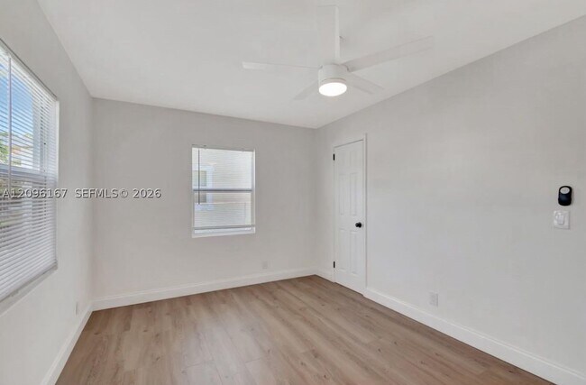 Building Photo - 953 29th St