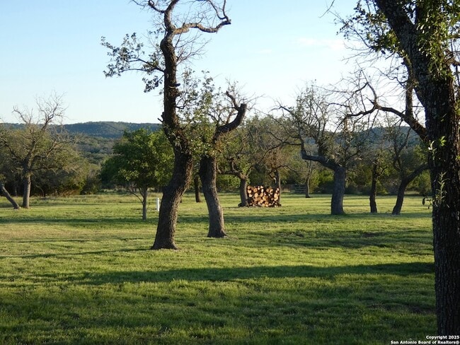 Building Photo - 234 Mill Dam Rd