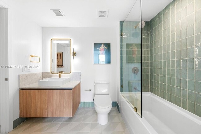 Building Photo - 159 NE 6th St