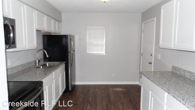 Building Photo - 1218 Hickman Rd