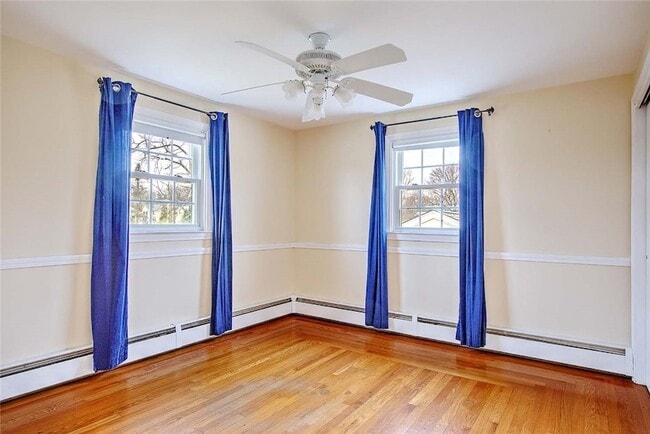 Building Photo - 12 Whalen Dr