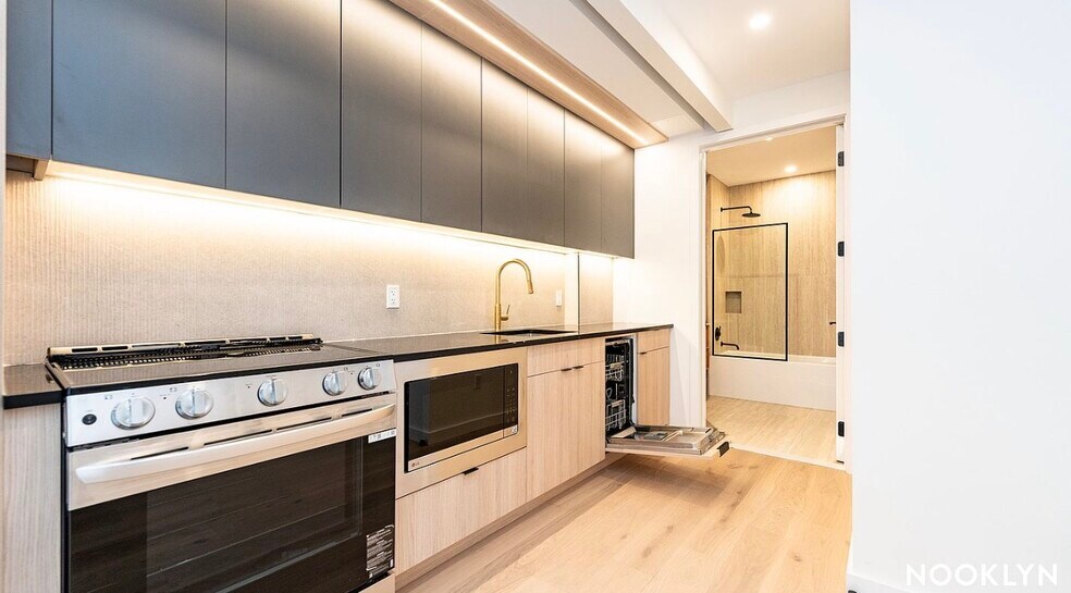 Building Photo - 88 Schermerhorn St