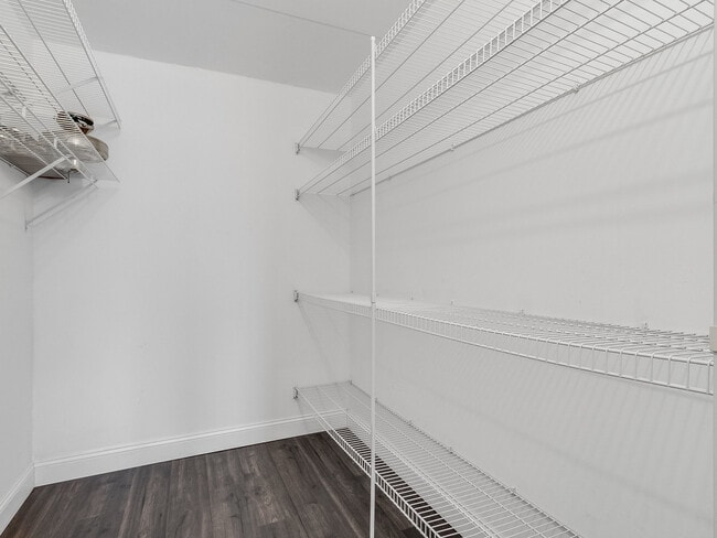 Building Photo - 7 Cinnamon Creek Dr