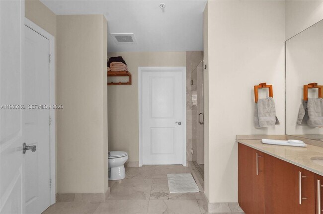 Building Photo - 1945 S Ocean Dr