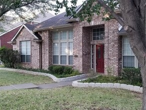 Building Photo - 3620 Field Stone Dr