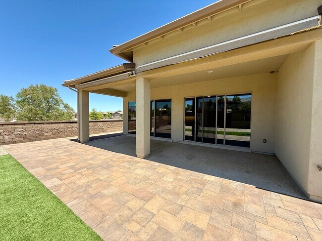 Building Photo - Move-In Ready 2 Bed, 2 Bath Home in Prime Prescott Location