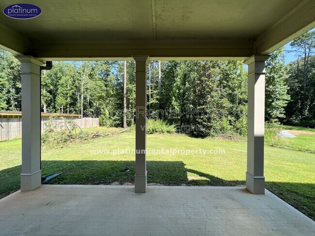 Building Photo - 2435 Kemp Dr NW