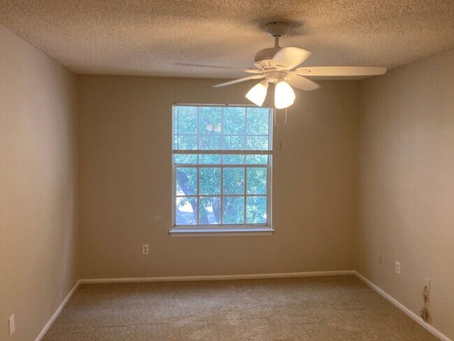 Building Photo - 2-Bedroom, 2-Bath Condo at Park Central – ...