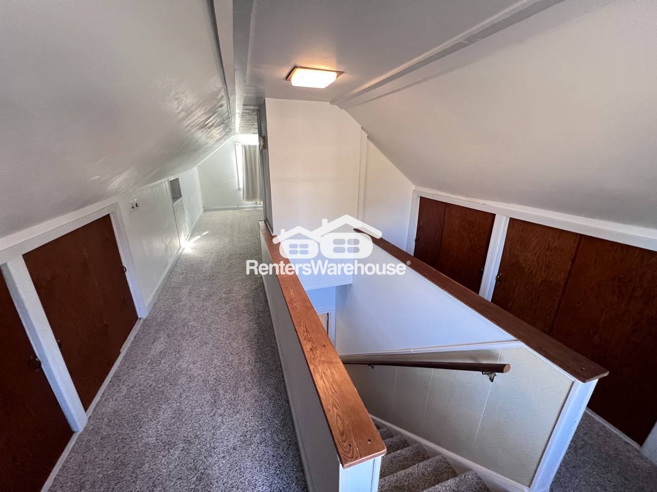 Building Photo - 2949 York Ave N