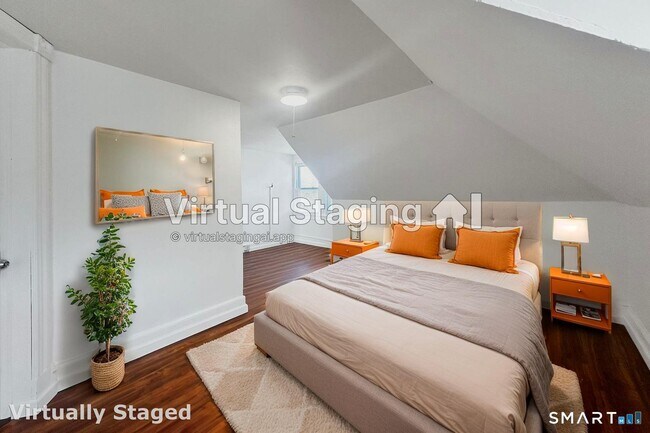 Building Photo - 394 High St