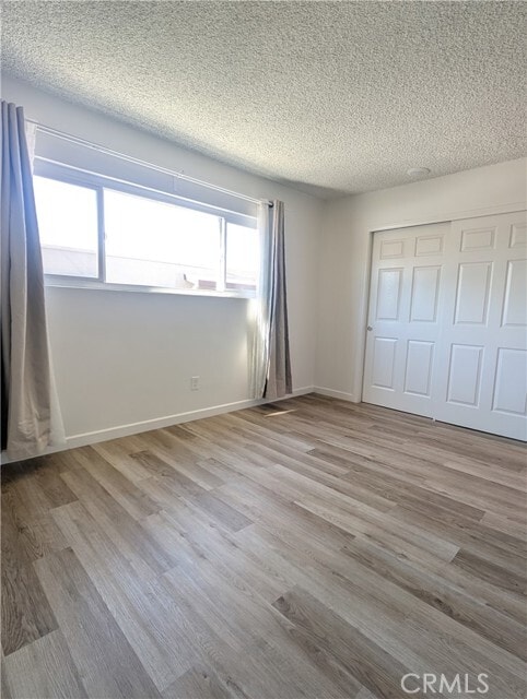 Building Photo - 665 W Altadena Dr