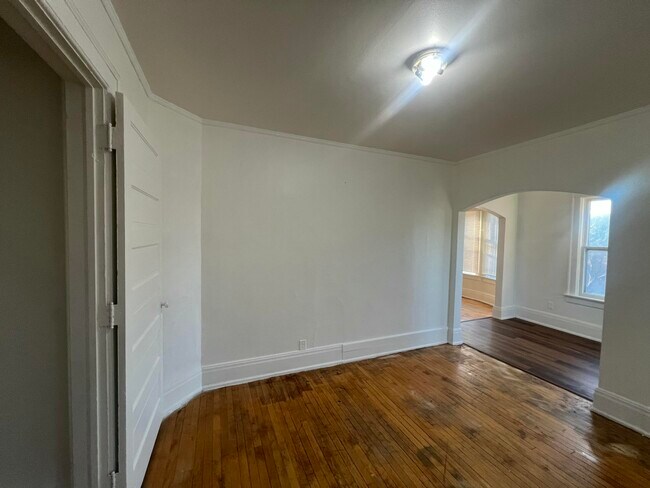 Building Photo - 1253 N 34th St