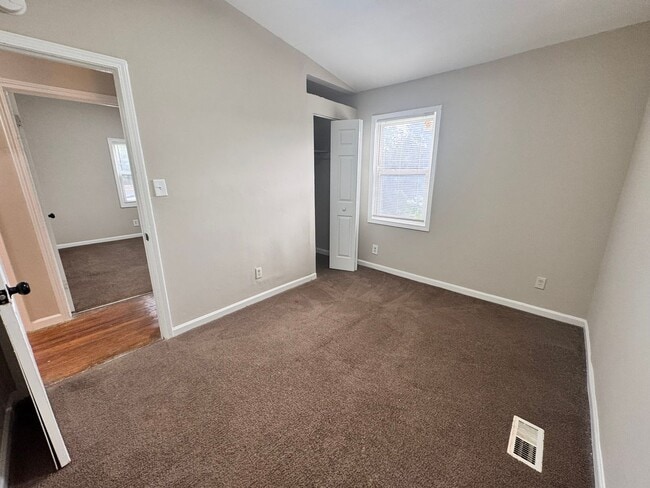 Building Photo - Available for Immediate Move In - 4 Side B...