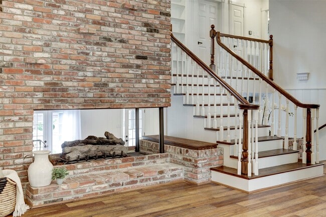 Building Photo - 4135 Breakwood Dr