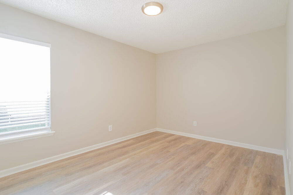 Building Photo - 409 Monet Ave